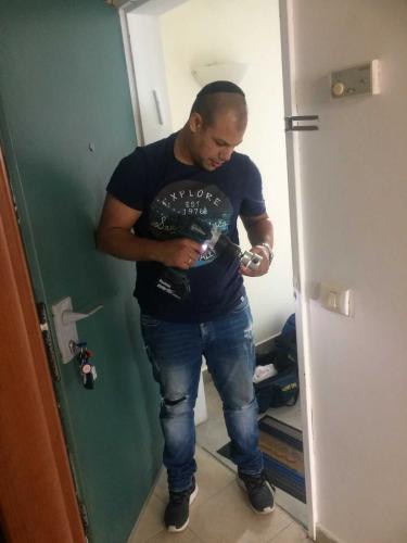 תיקונים והתקנות